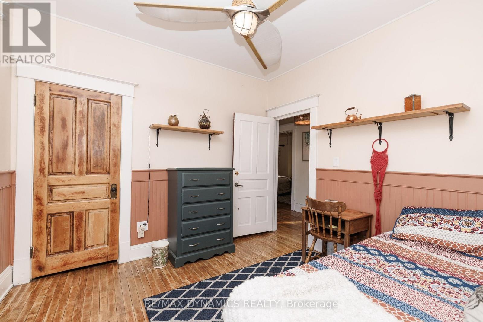 172 NIAGARA STREET - 28