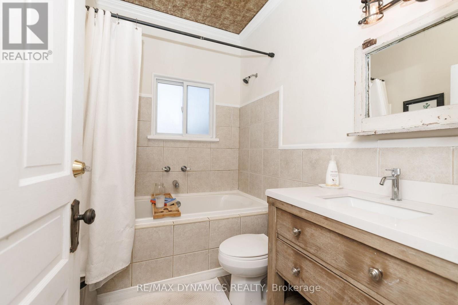 172 NIAGARA STREET - 31