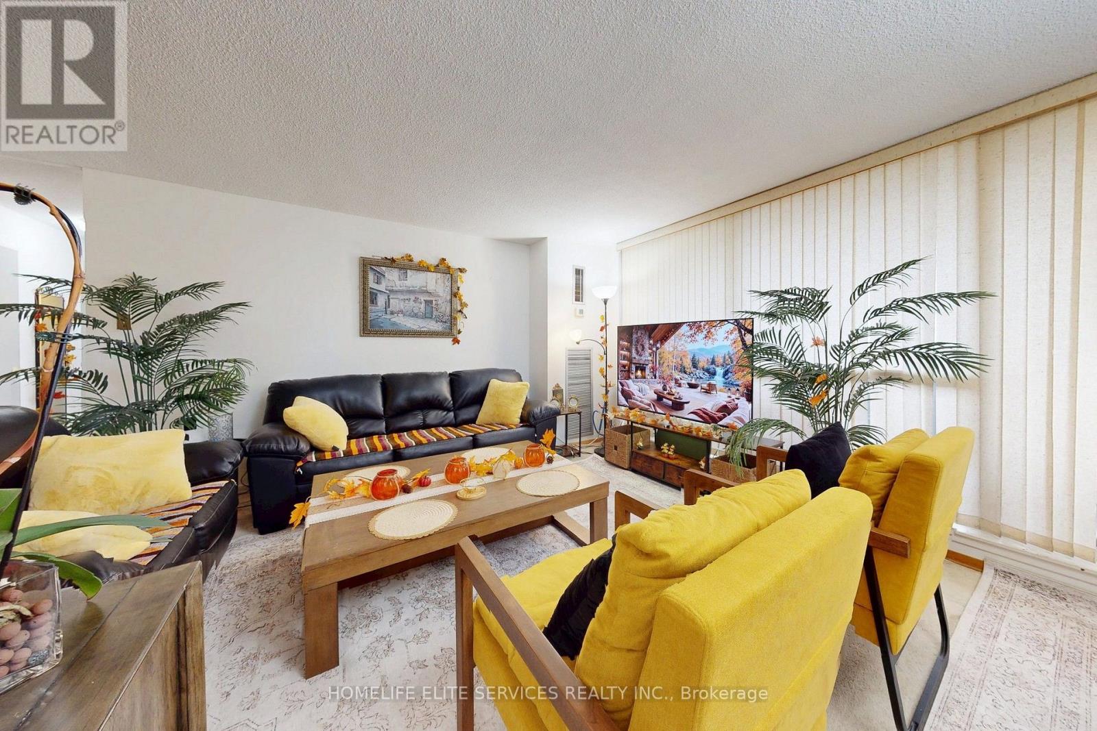1203- 120 Dundalk Drive, Toronto, ON photo 9