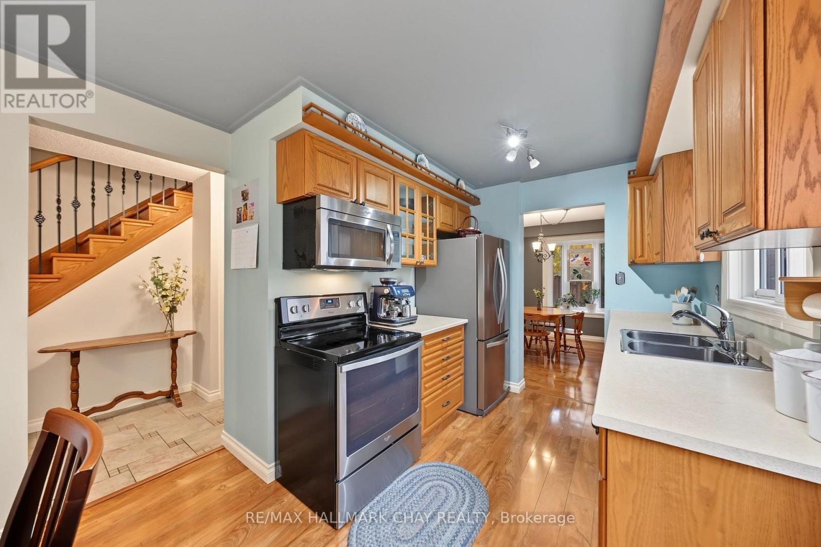 57 Newbridge Crescent, Brampton, ON photo 8