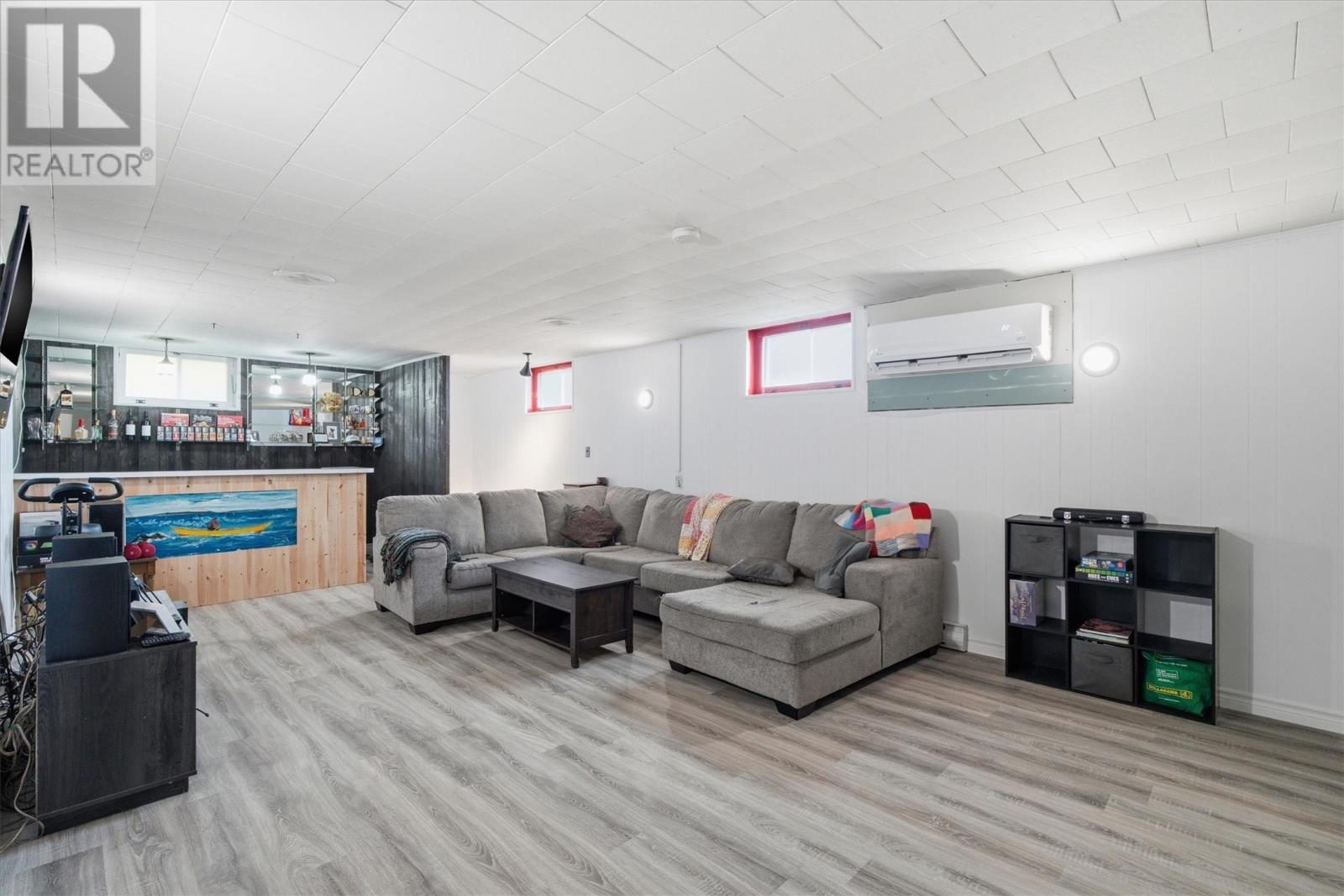 348 Dogberry Hill Road - 17