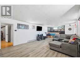 348 Dogberry Hill Road thumbnail 18