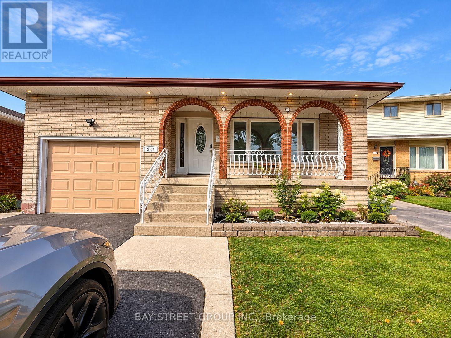 Photo of 237 Lawnhurst Court