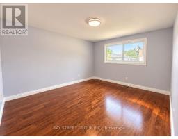 Upper Level - 237 Lawnhurst Court, Hamilton, ON L8V4R4 Photo 9