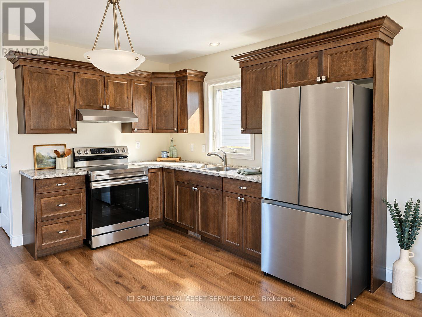 3 Forest Court, Greater Napanee, ON photo 8