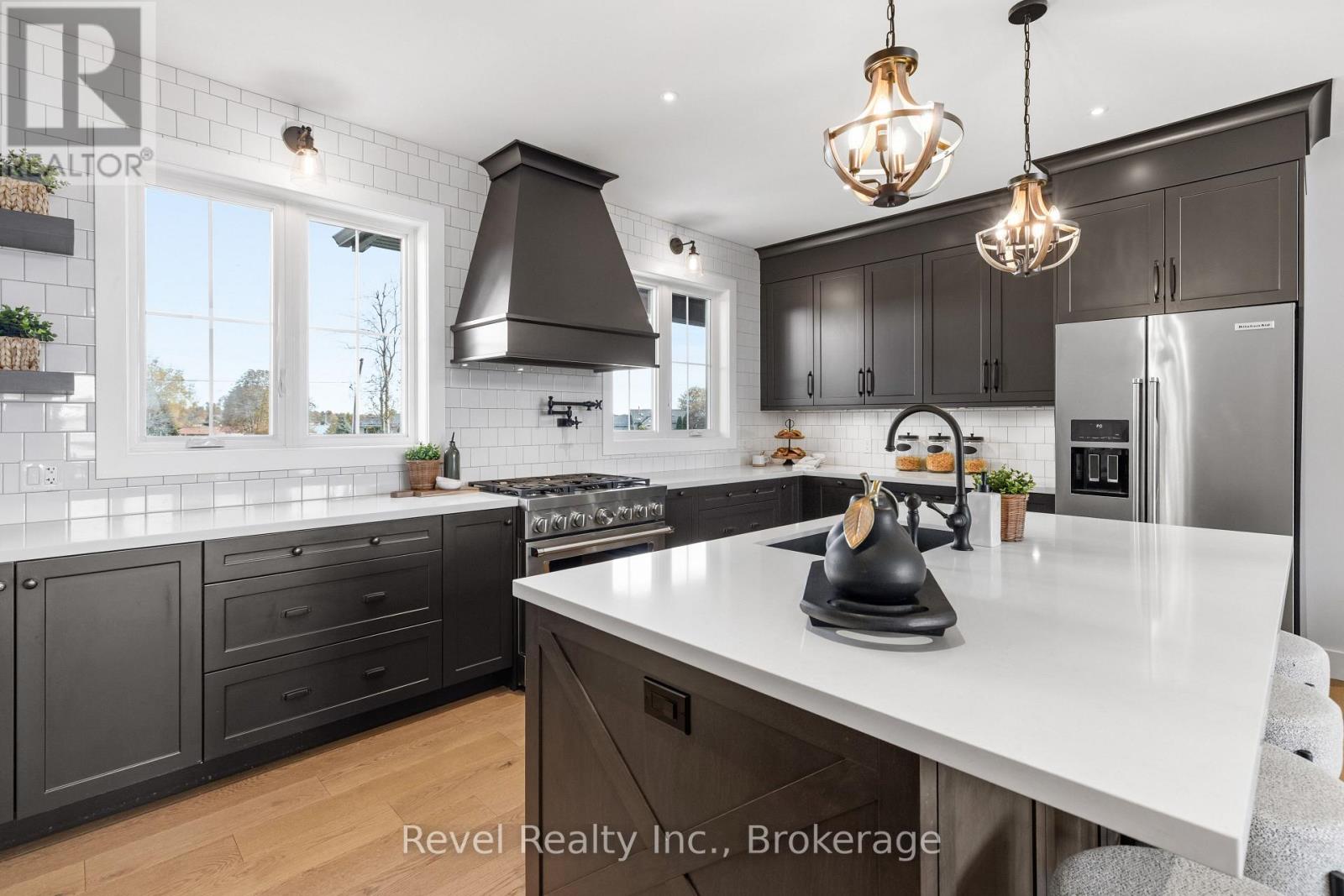 48 Pleasant View Crescent, Kawartha Lakes, ON photo 9