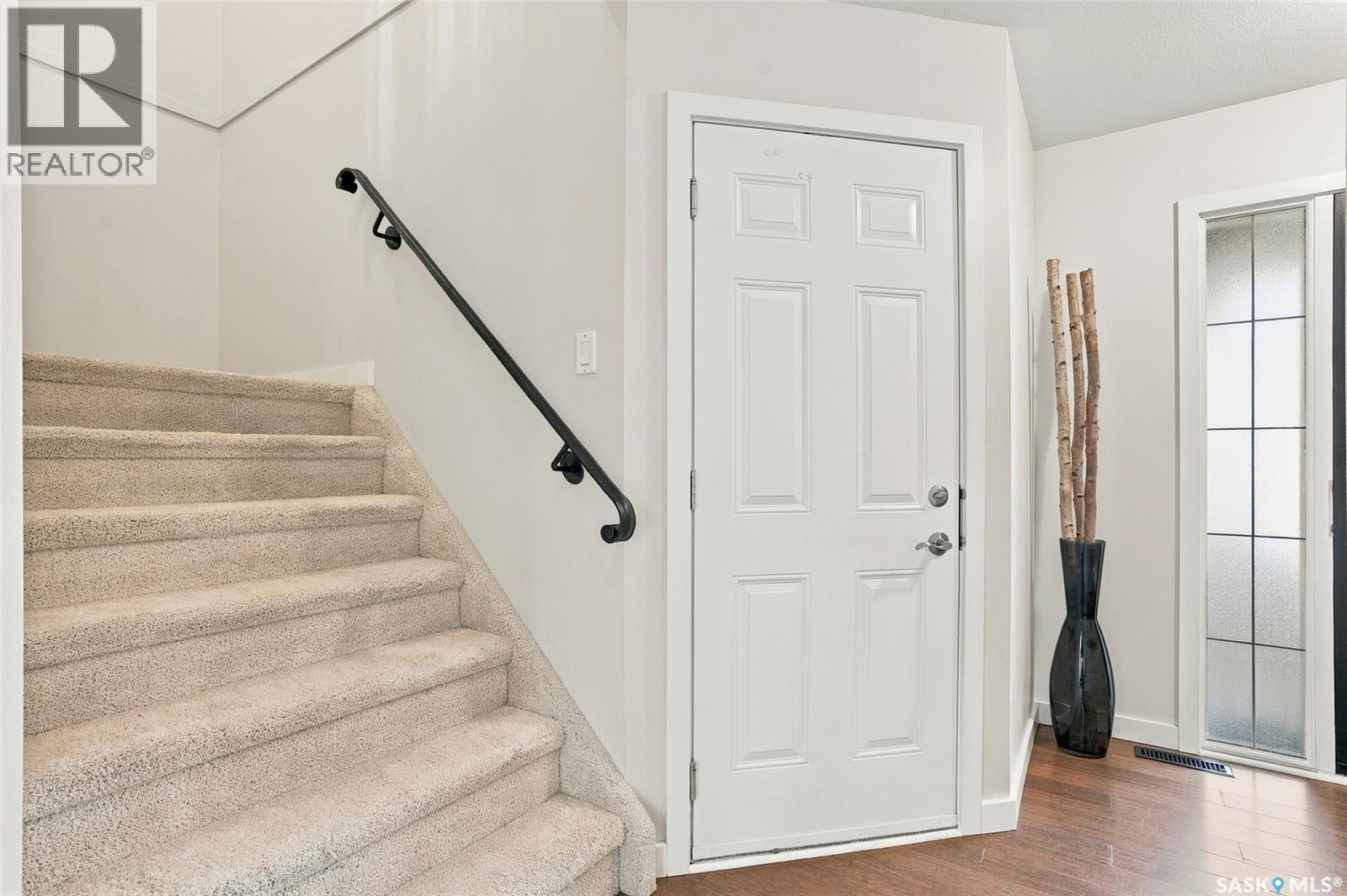 302 410 Hunter ROAD, Saskatoon — photo 4