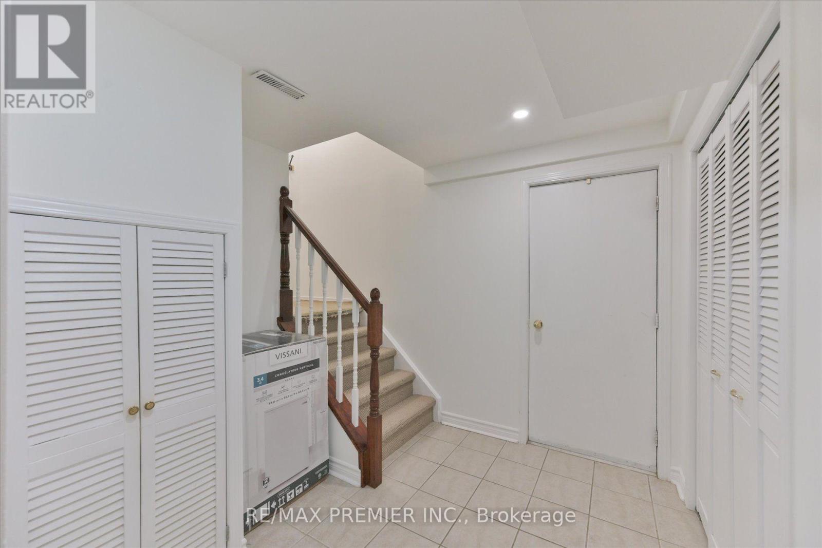 22 Lucerne Drive, Vaughan, ON photo 32