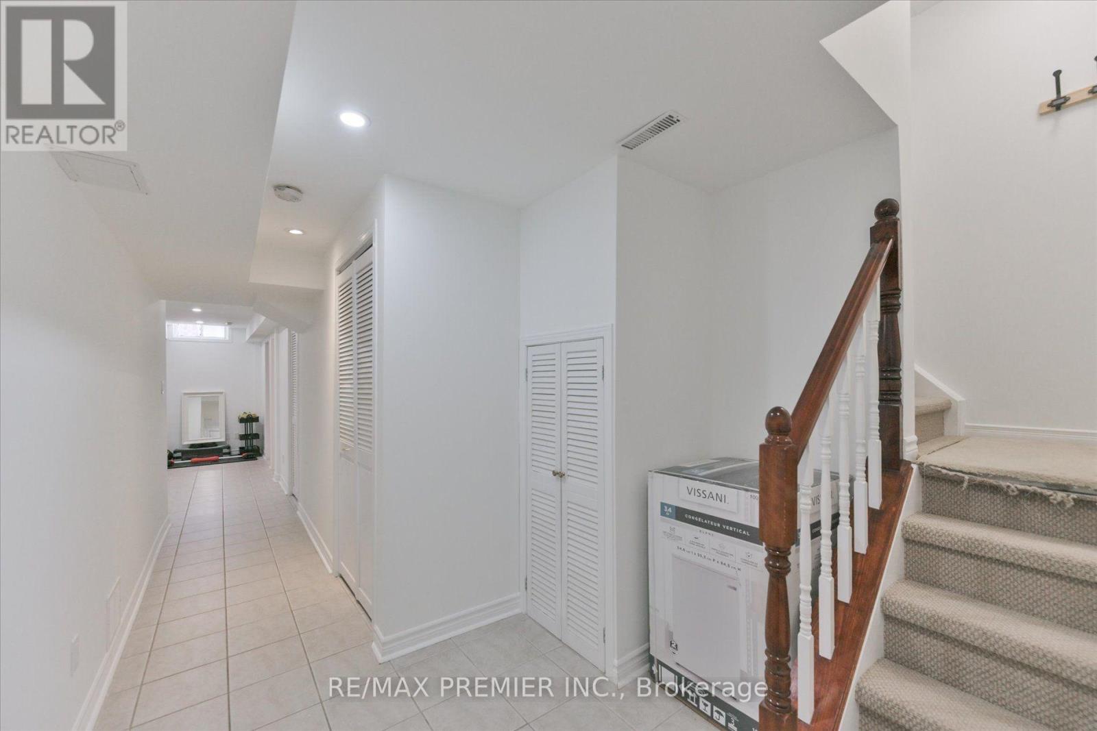 22 Lucerne Drive, Vaughan, ON photo 33