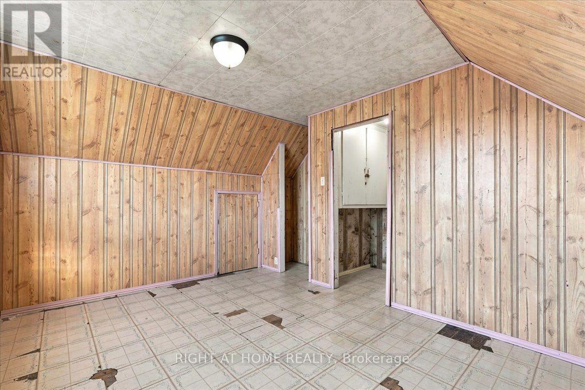 14 Harriet Street, Quinte West, ON photo 15