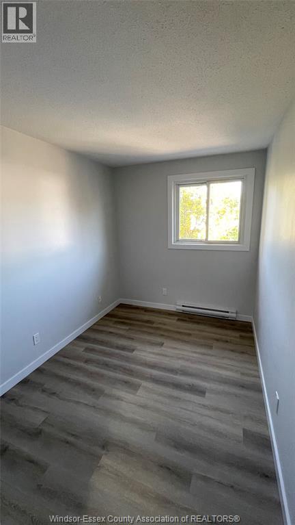 1545 Bayswater CRESCENT - 12