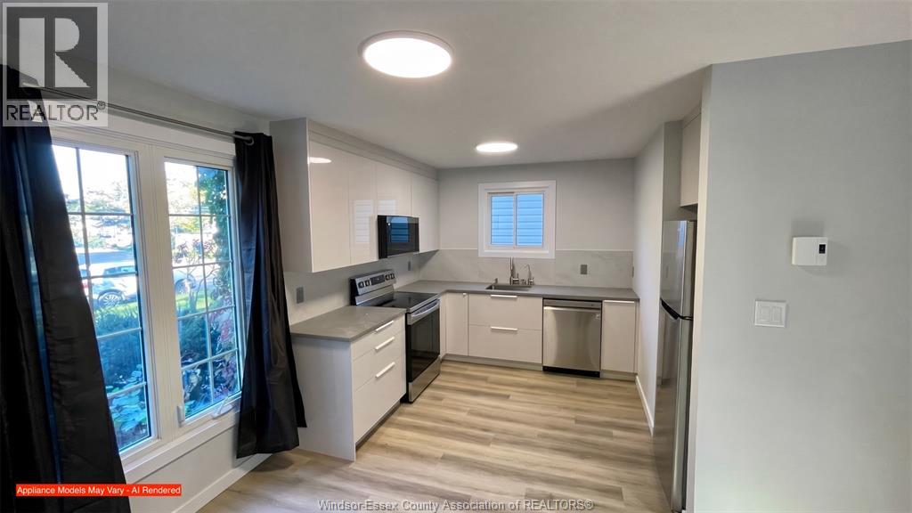 1545 Bayswater CRESCENT - 4