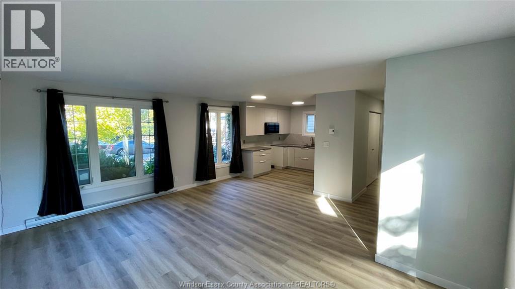 1545 Bayswater CRESCENT - 5