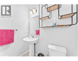156 South Point Court Sw, Airdrie, AB T4B4K9 Photo 15