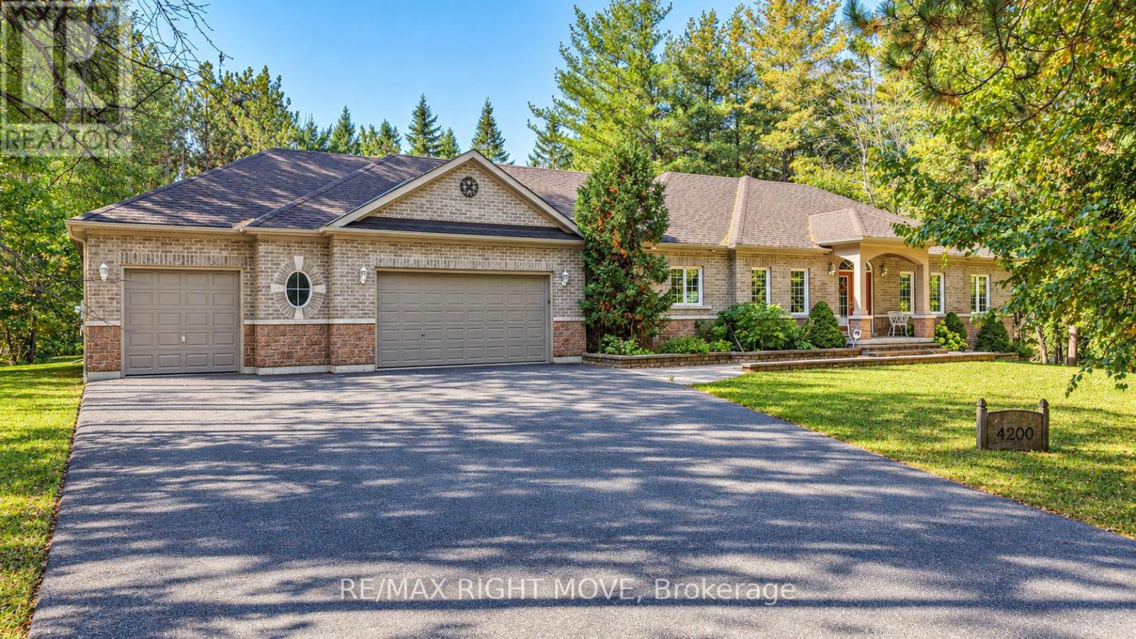4200 Pine Valley Lane, Severn, ON