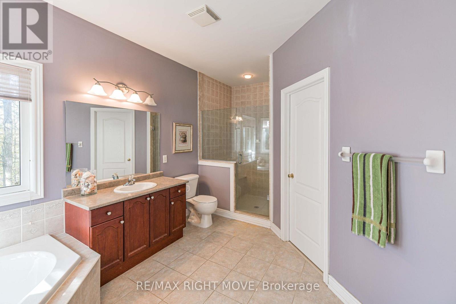 4200 Pine Valley Lane, Severn, ON photo 22