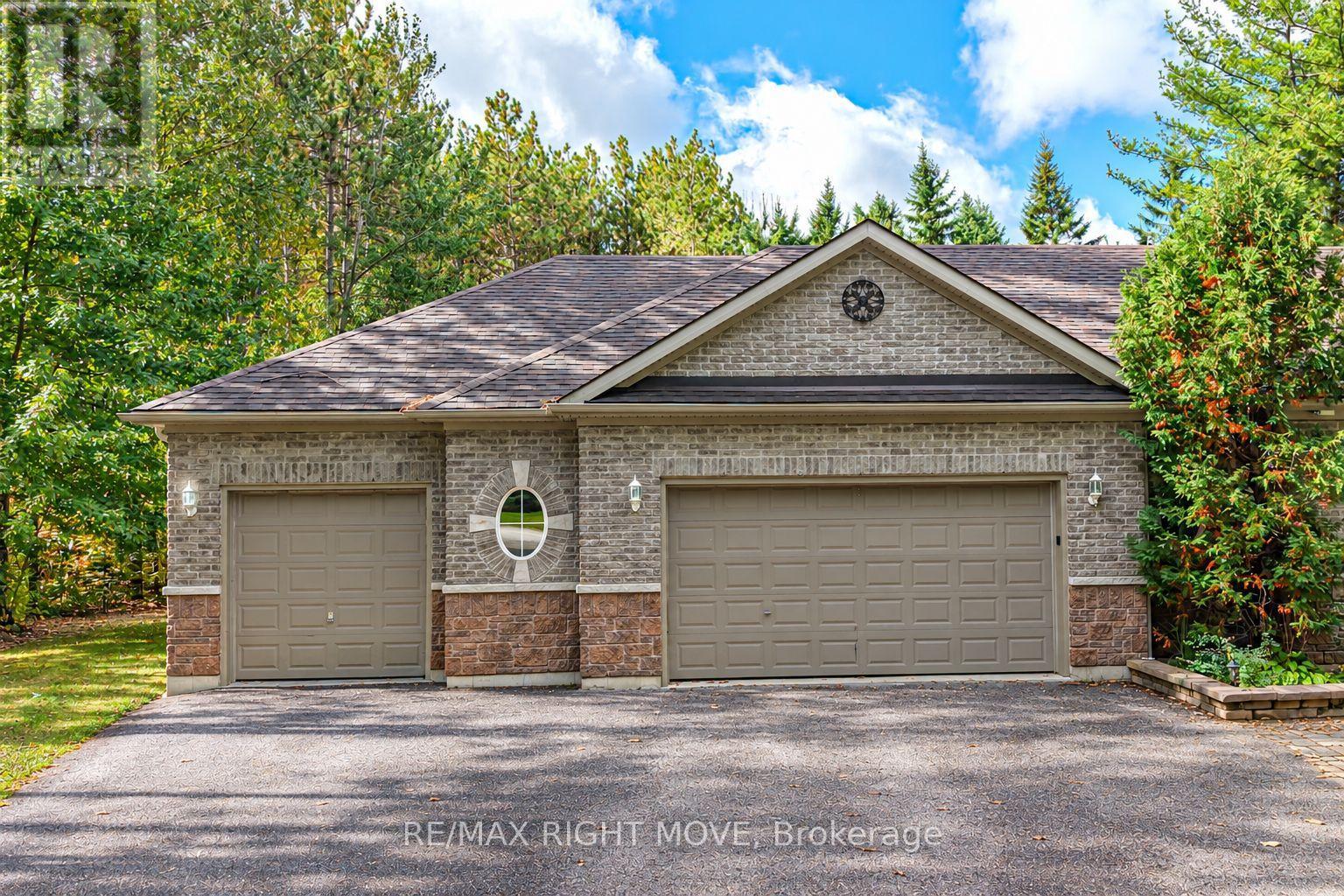 4200 Pine Valley Lane, Severn, ON photo 5
