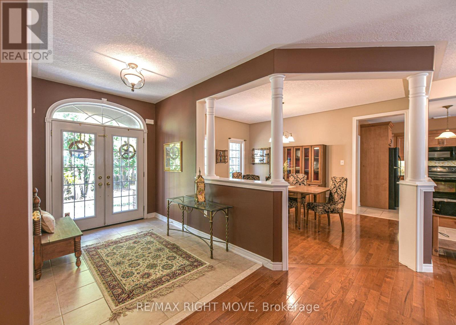 4200 Pine Valley Lane, Severn, ON photo 9