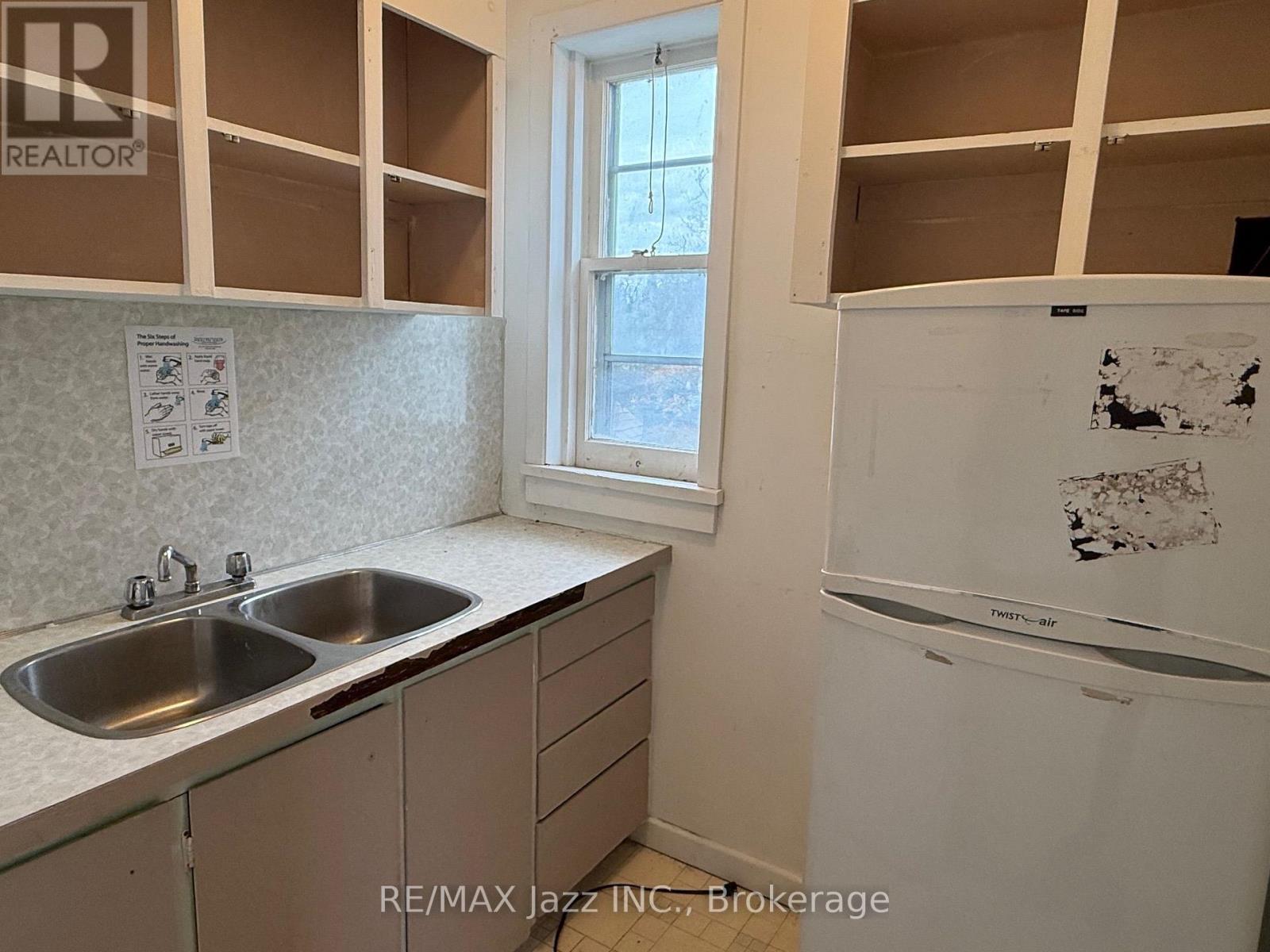 166 Dublin Street, Peterborough, ON photo 18