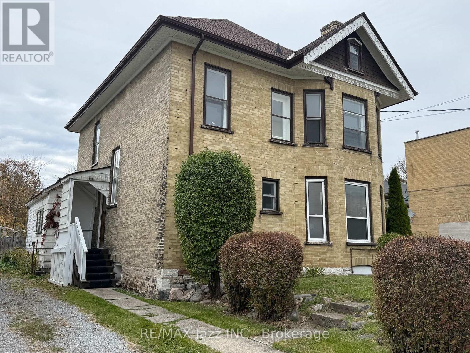 166 Dublin Street, Peterborough, ON photo 3