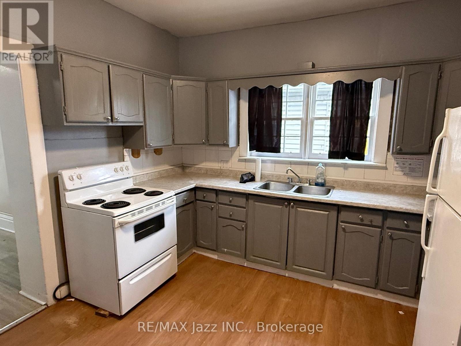 166 Dublin Street, Peterborough, ON photo 6