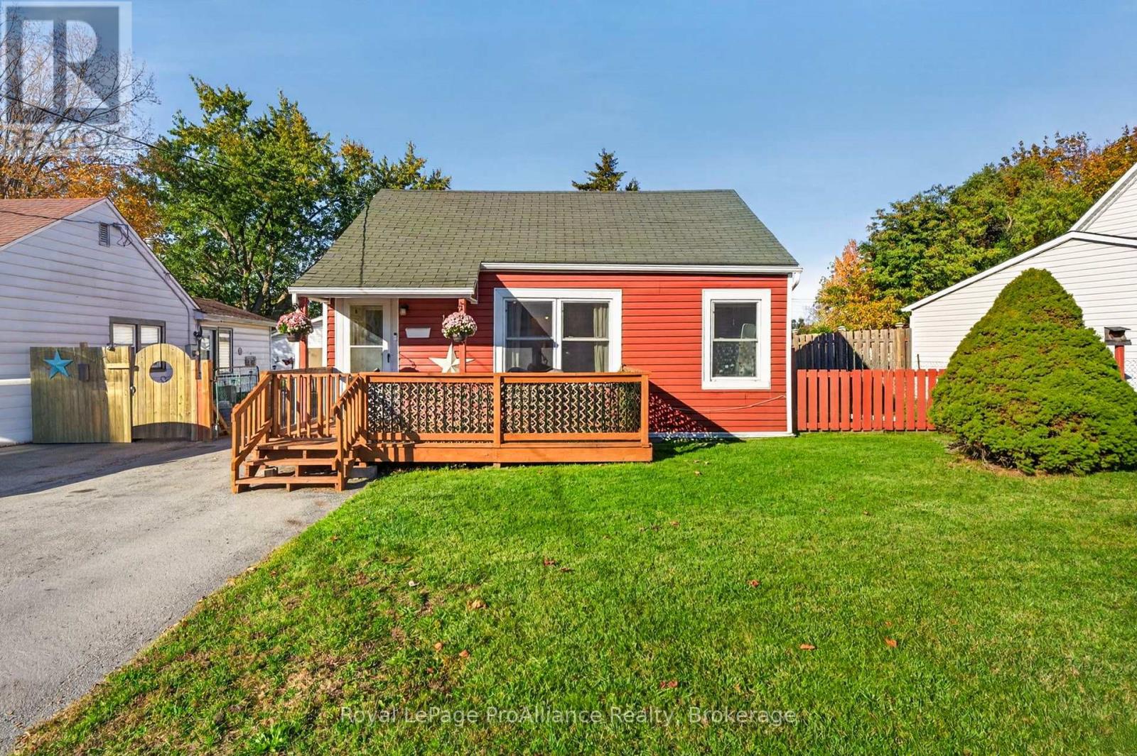 12 Kerr Crescent, Quinte West, ON
