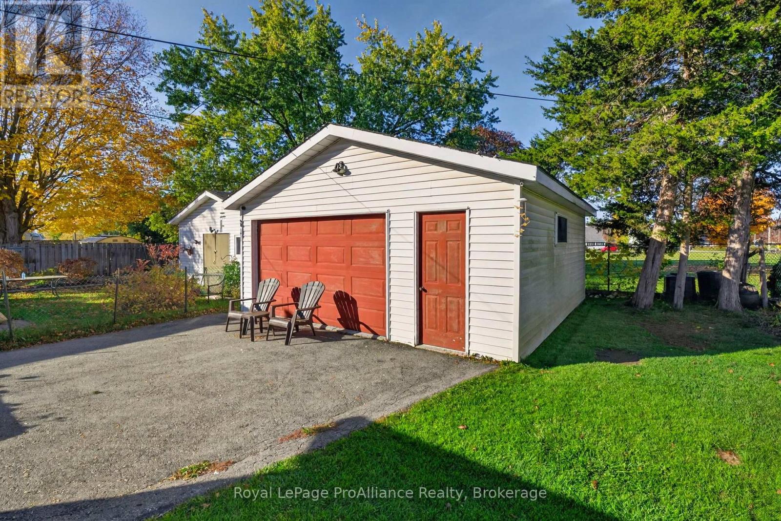 12 Kerr Crescent, Quinte West, ON photo 17