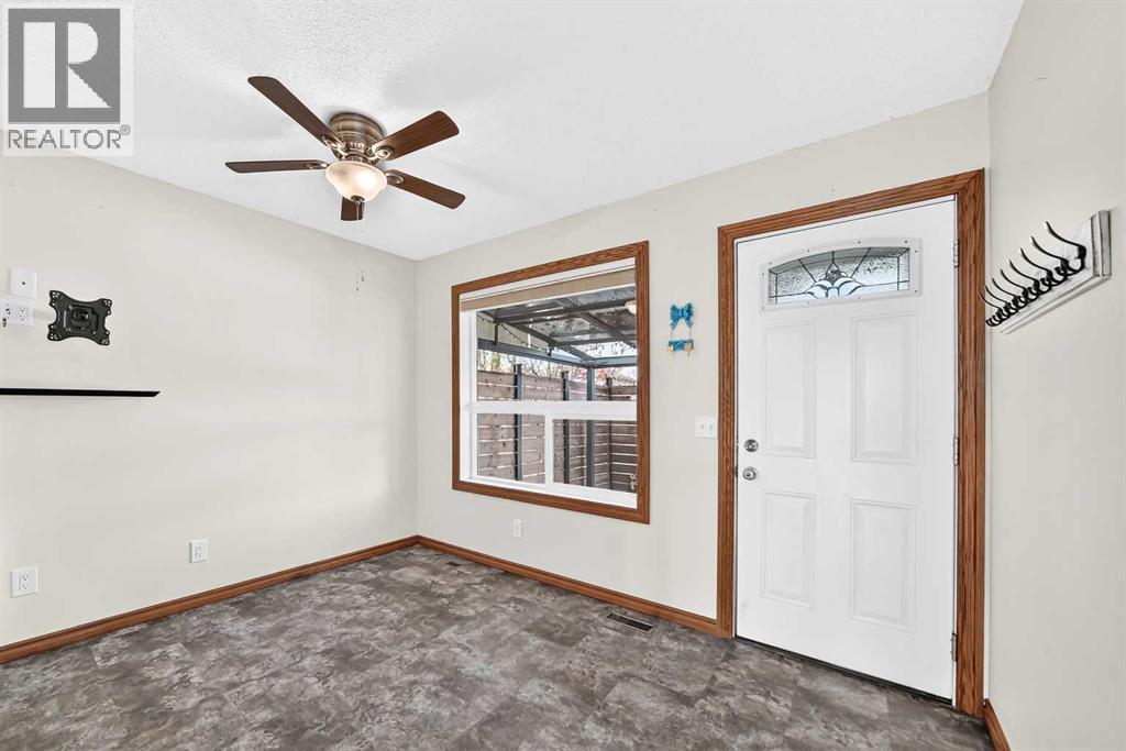201 Stonegate Drive NW, Airdrie — photo 12