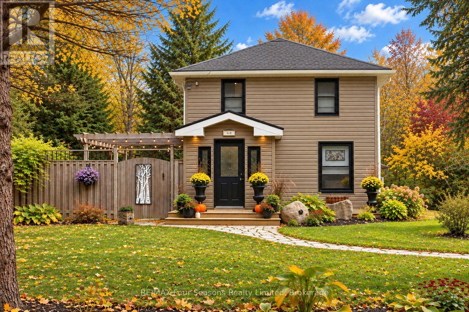 68 CENTRE STREET, Meaford