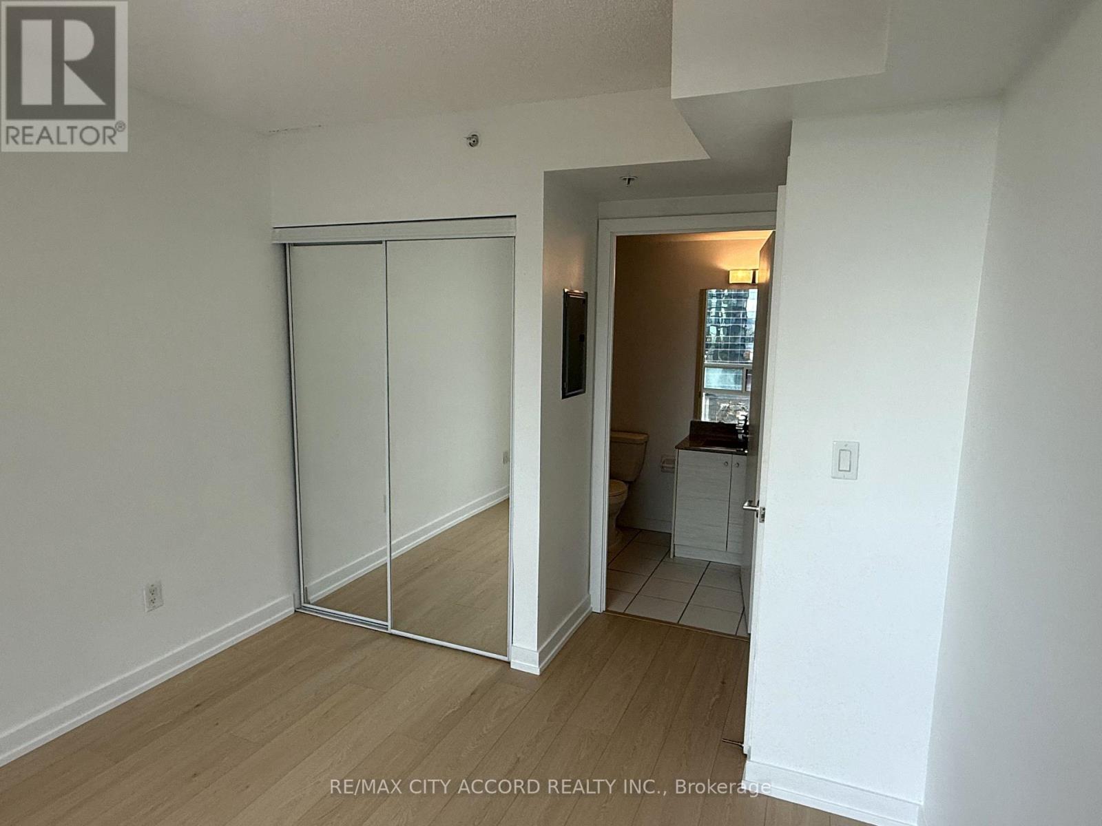 Photo of 507 - 5740 YONGE STREET