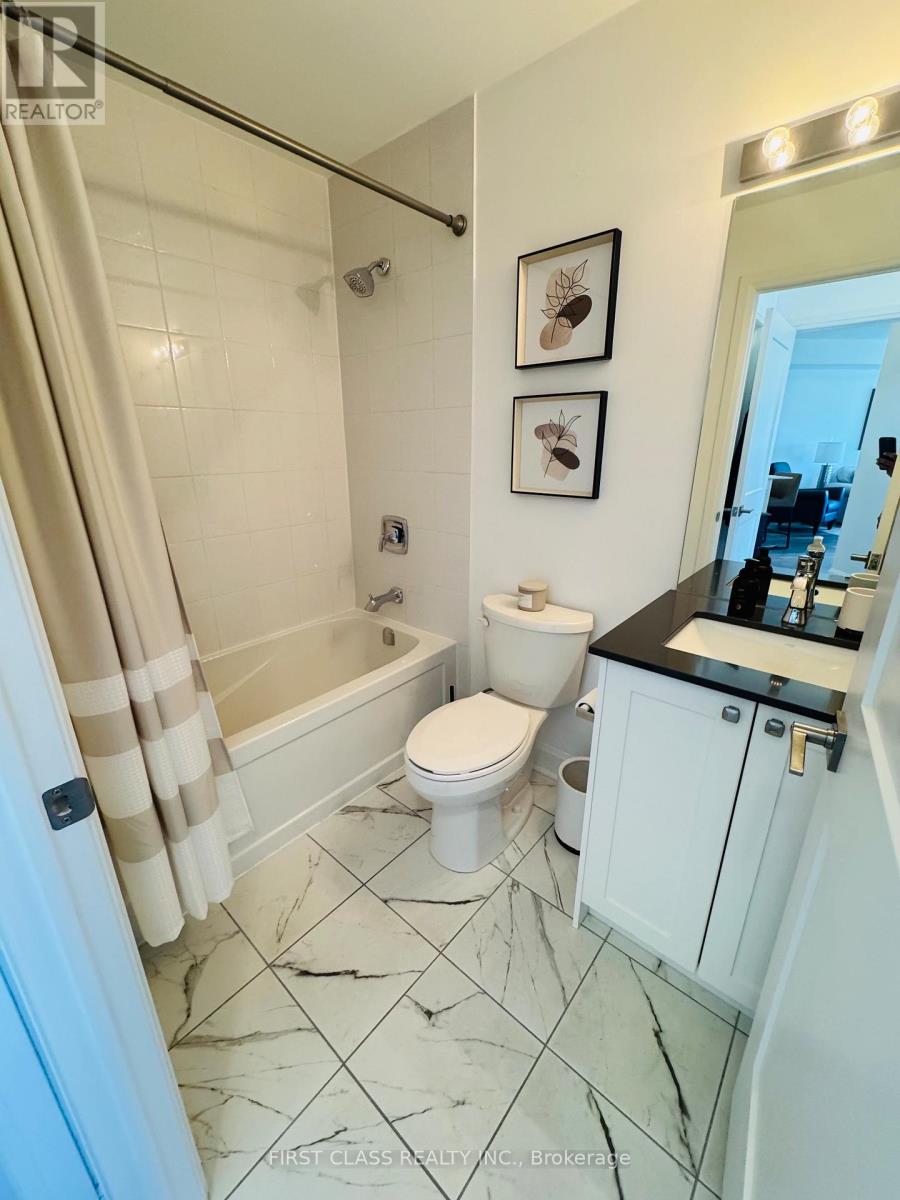 306- 50 Lakebreeze Drive, Clarington, ON photo 11