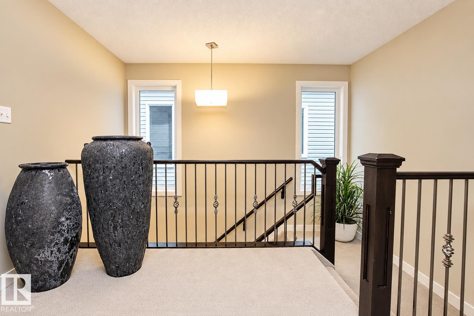133 Sandalwood Crescent, photo 42