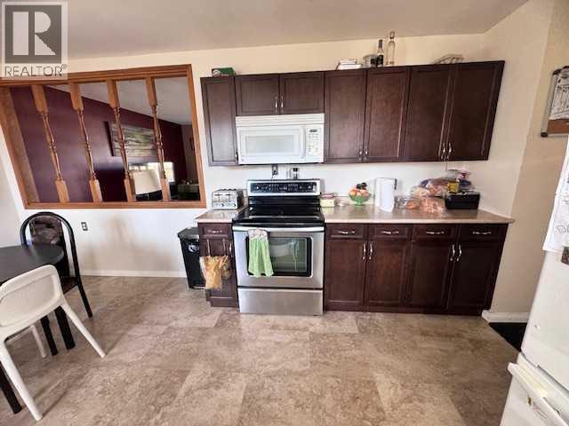 3908 49 Avenue, Lloydminster — photo 10