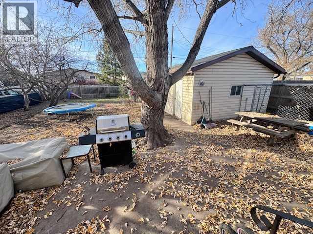 3908 49 Avenue, Lloydminster — photo 32