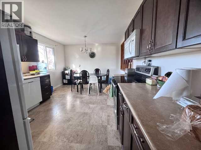3908 49 Avenue, Lloydminster — photo 7