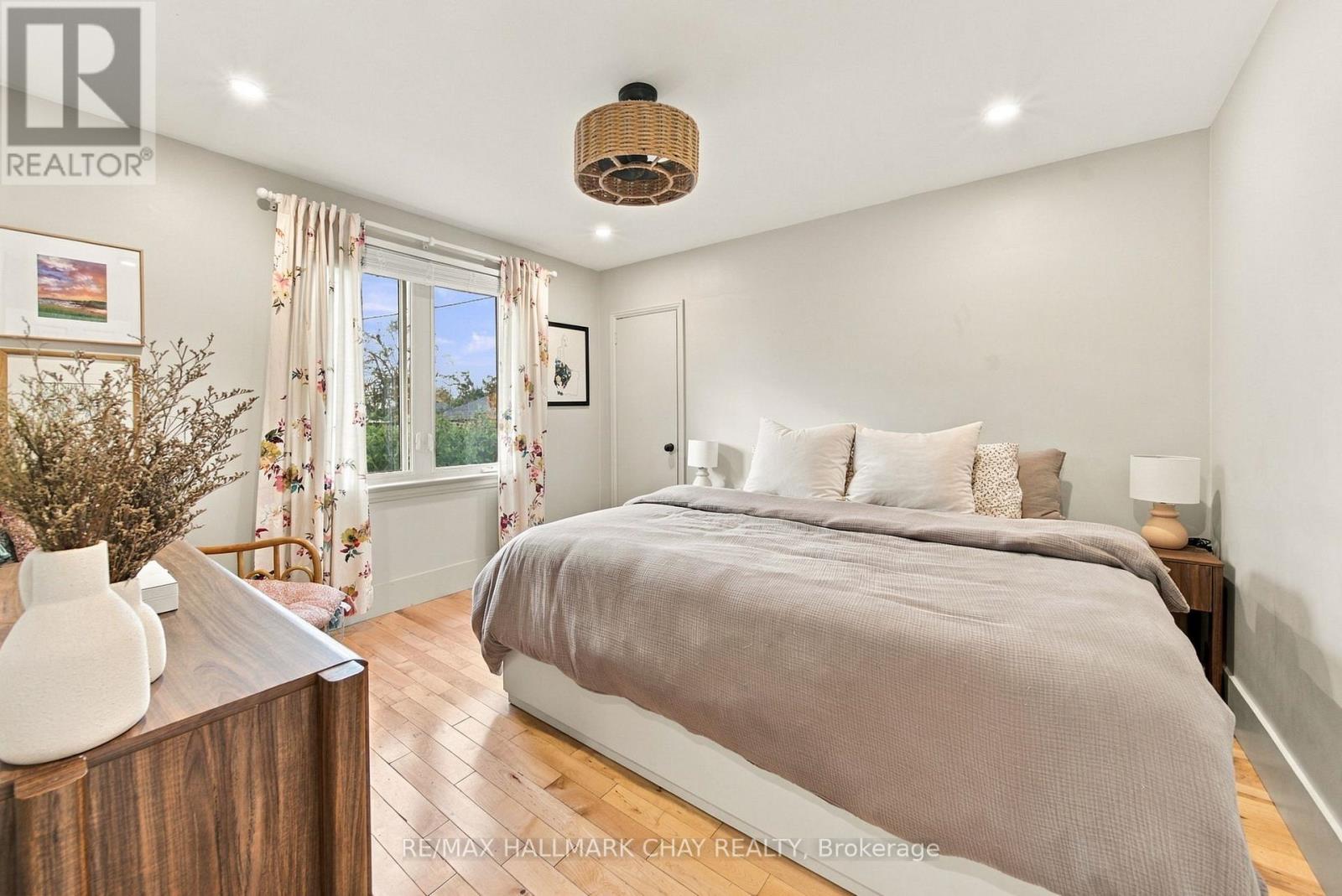 101 Queen Street, Barrie photo 19