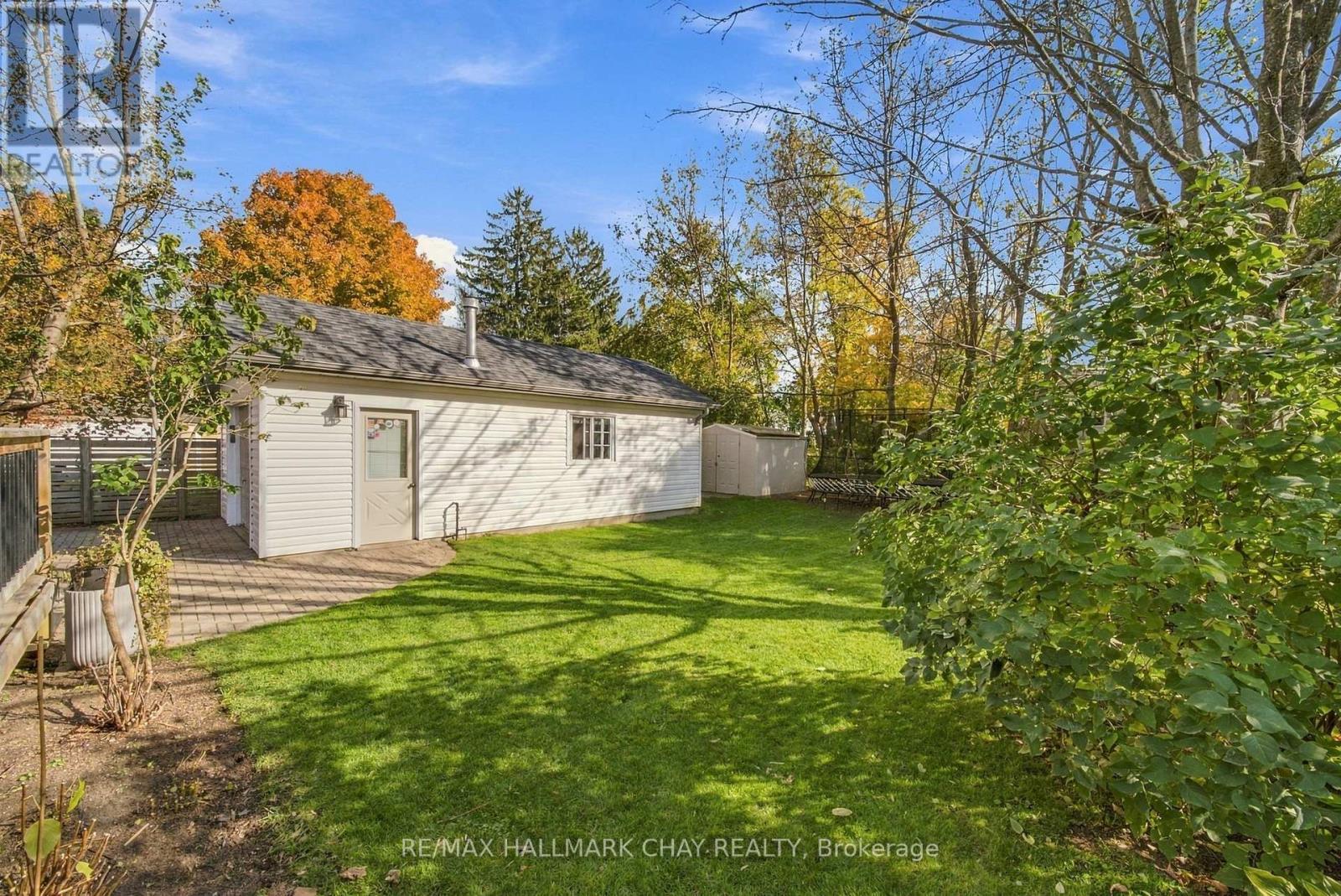 101 Queen Street, Barrie photo 39