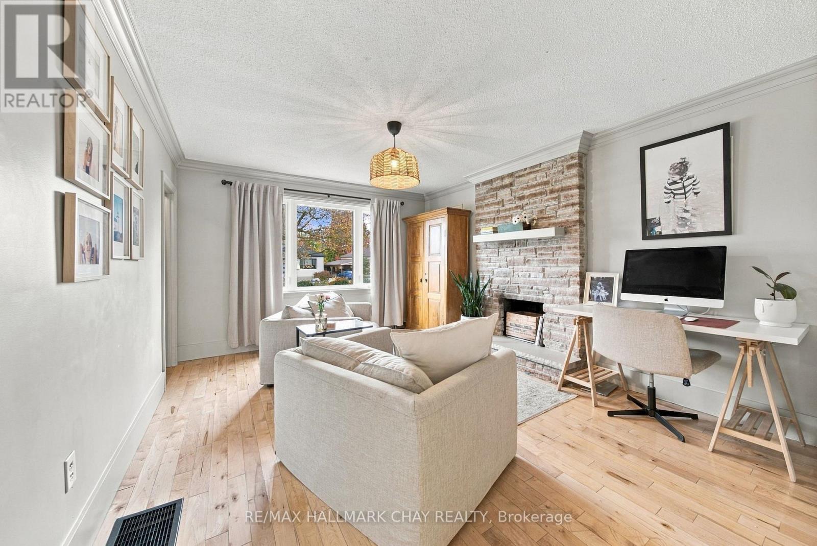 101 Queen Street, Barrie photo 4