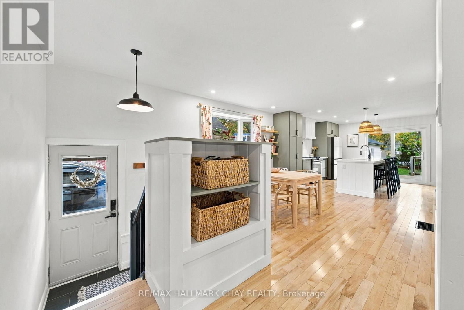 101 Queen Street, Barrie photo 6