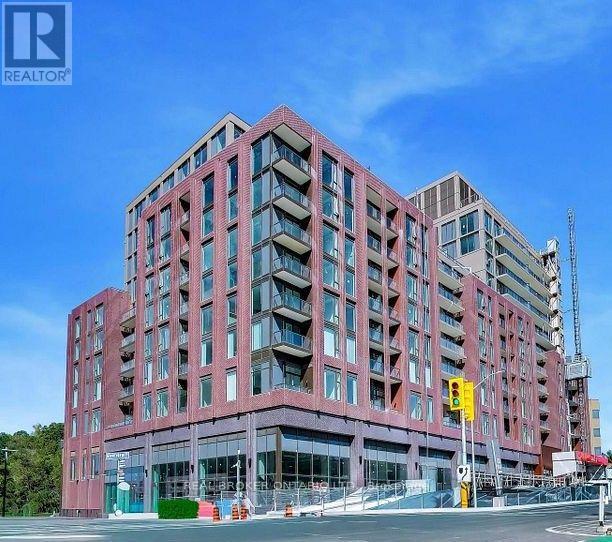 Photo of 2450 Bloor Street