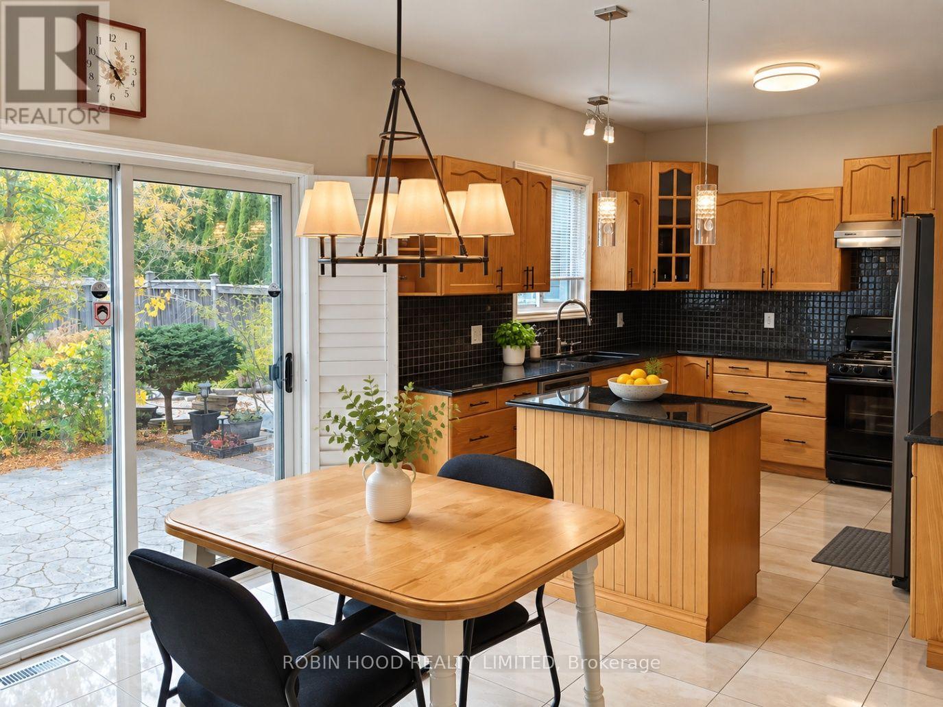 377 Berryhill Place, London North, ON photo 12