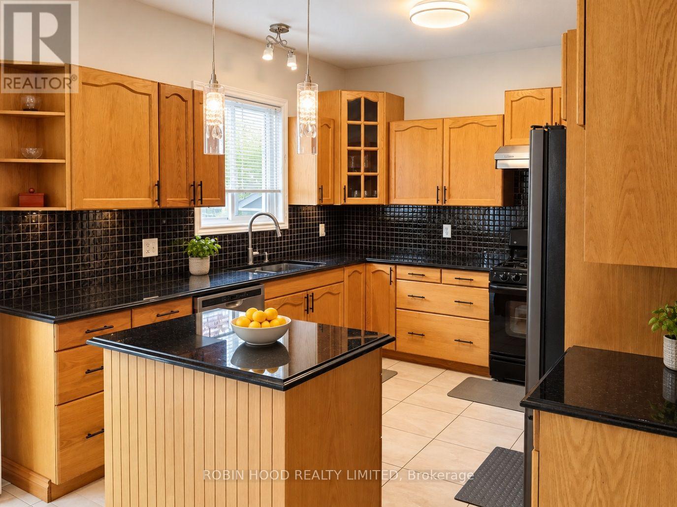 377 Berryhill Place, London North, ON photo 13