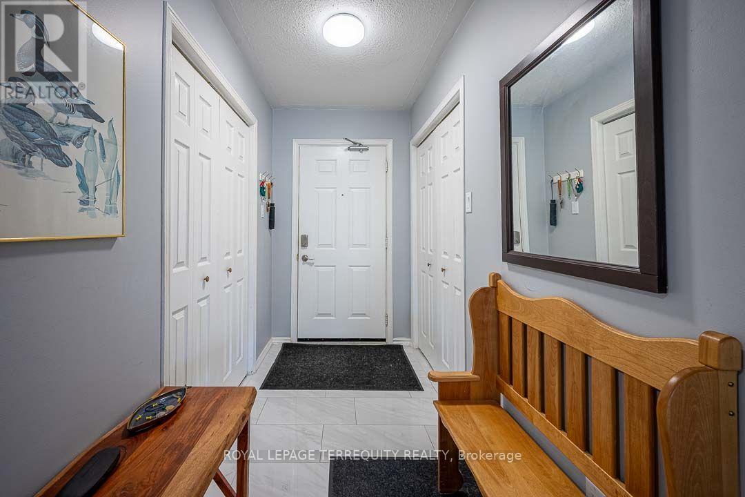 211- 475 Parkhill Road West, Peterborough, ON photo 3