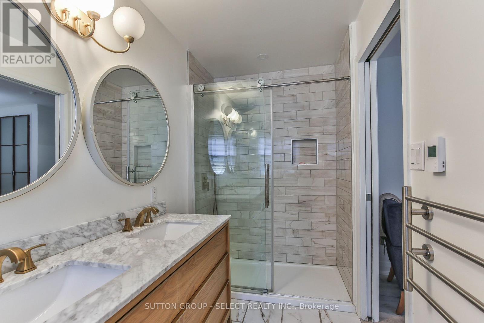4 bedroom Single Family interior view, 35 Croxton Road, London South (South G), Ontario