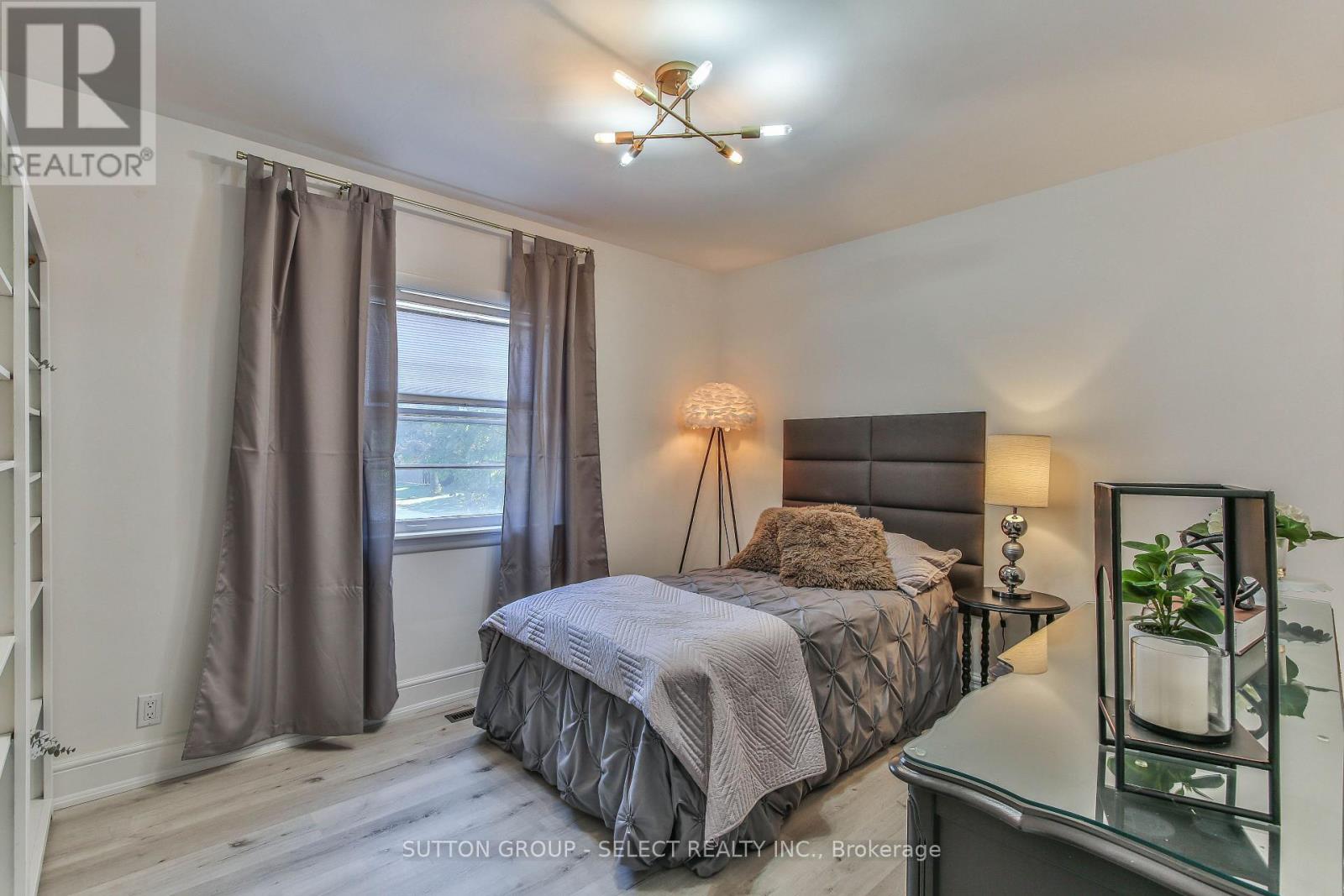4 bedroom Single Family interior view, 35 Croxton Road, London South (South G), Ontario