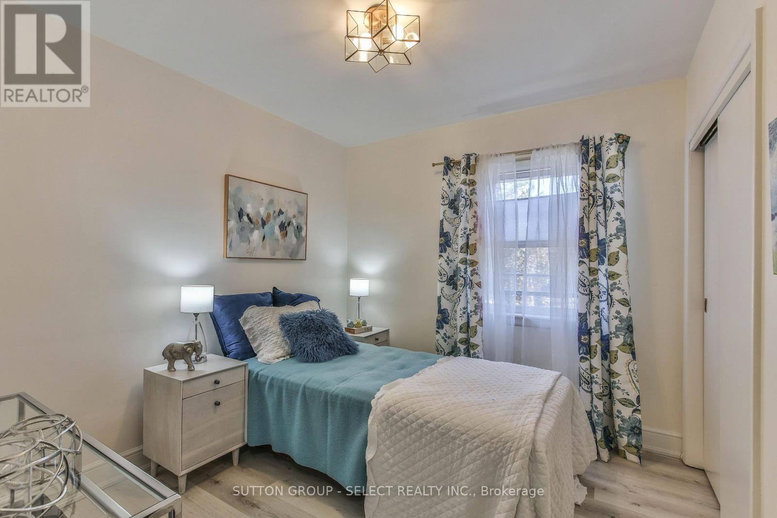 4 bedroom Single Family interior view, 35 Croxton Road, London South (South G), Ontario