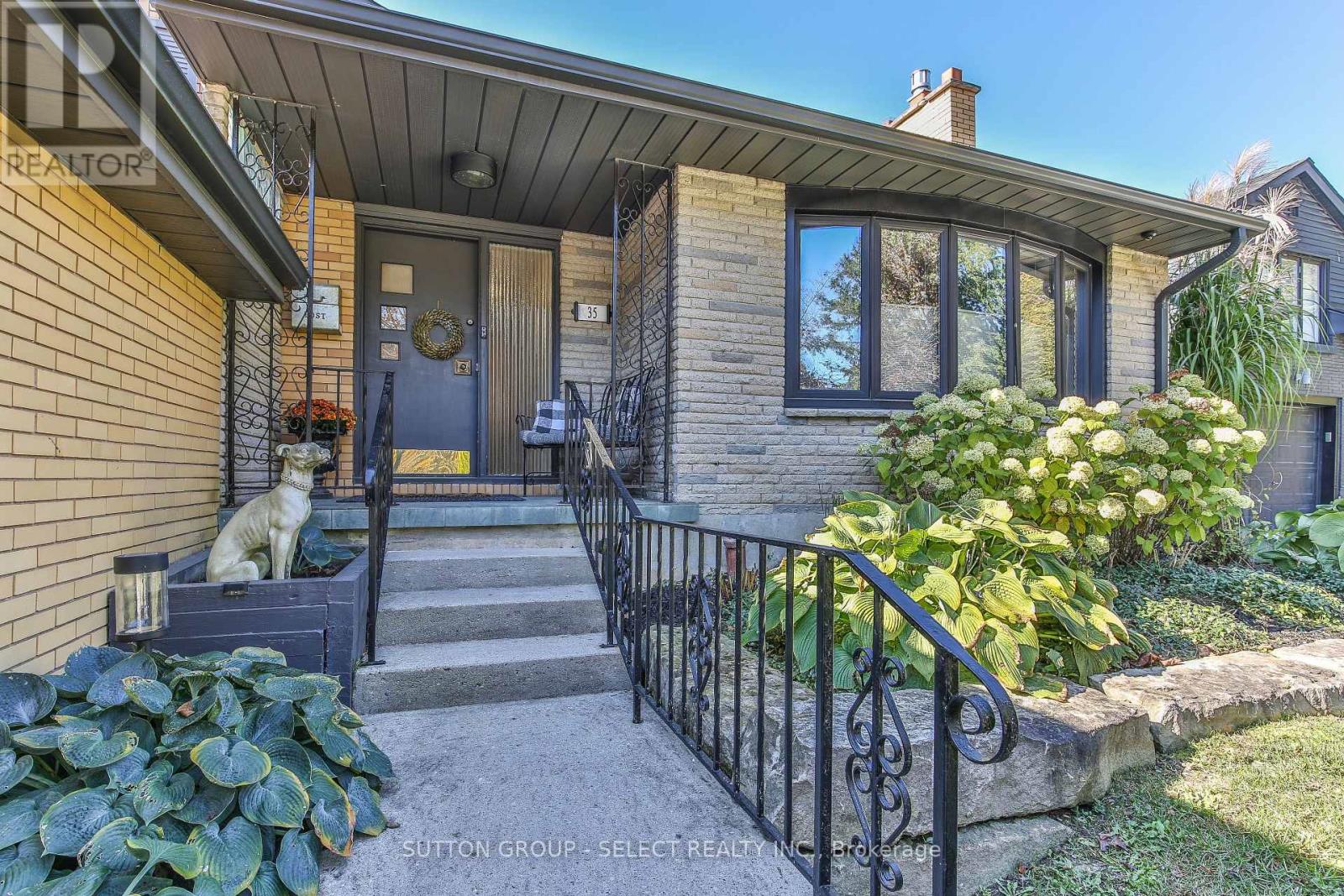 4 bedroom Single Family interior view, 35 Croxton Road, London South (South G), Ontario