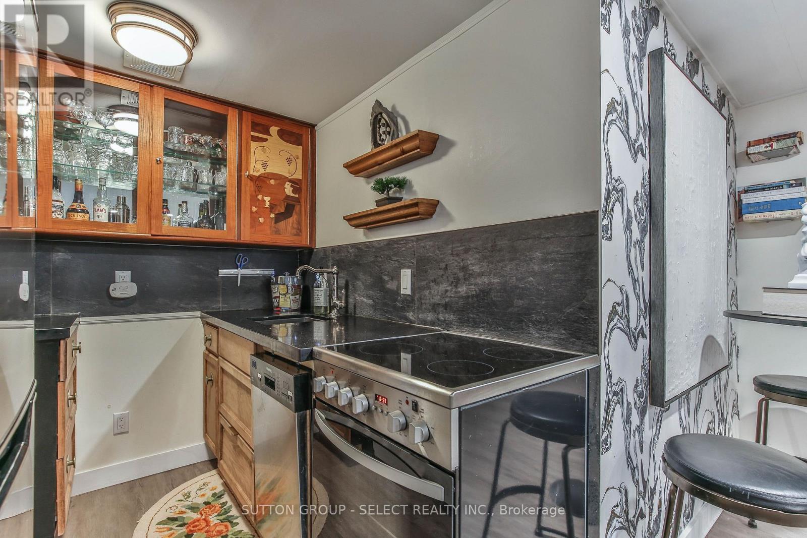 4 bedroom Single Family interior view, 35 Croxton Road, London South (South G), Ontario