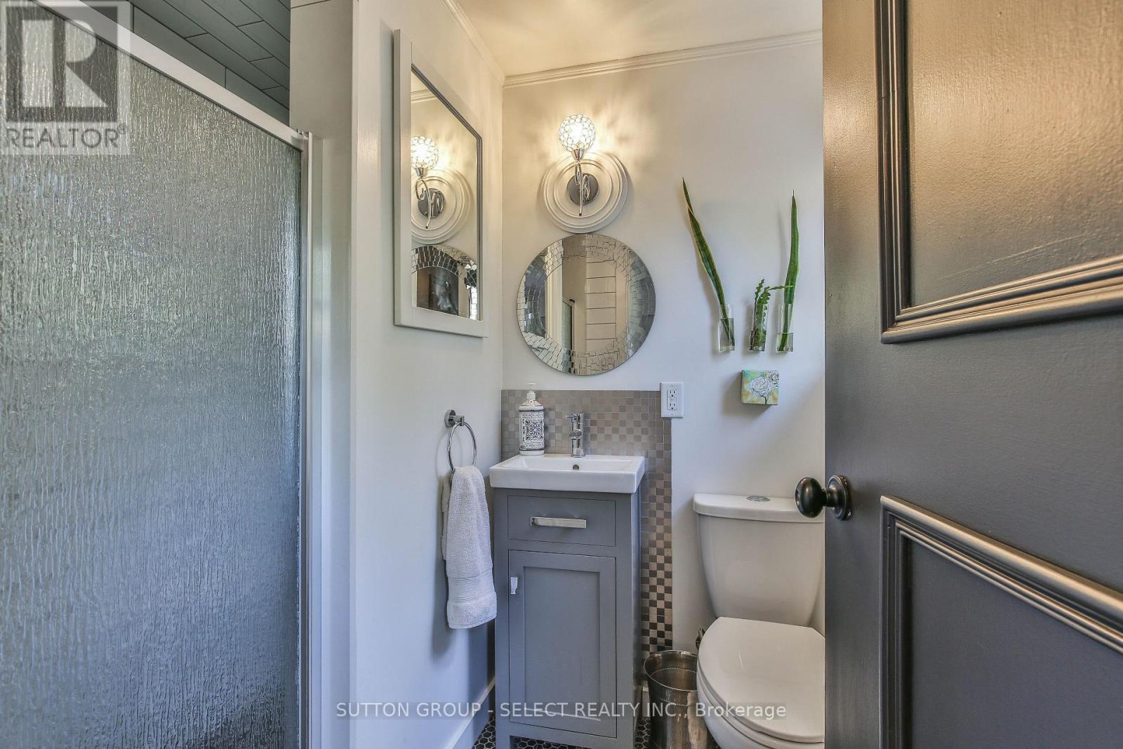 4 bedroom Single Family interior view, 35 Croxton Road, London South (South G), Ontario