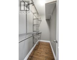 322 Lanark Drive thumbnail 16